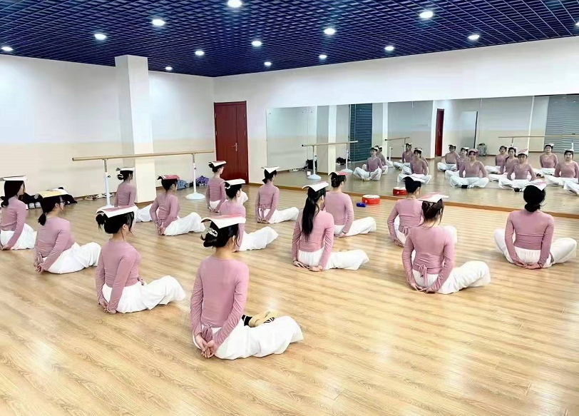 最准三肖