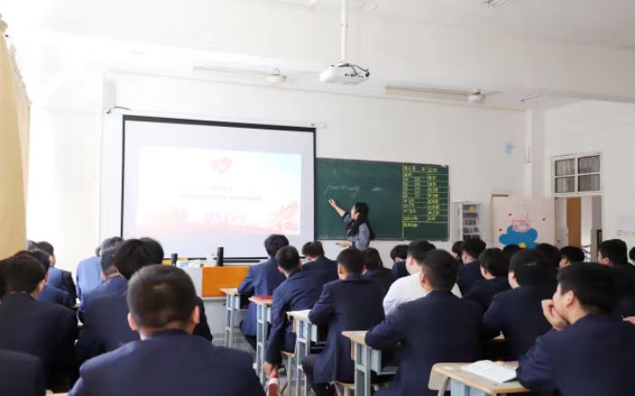 最准三肖
