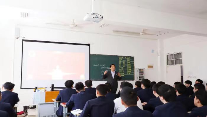 最准三肖