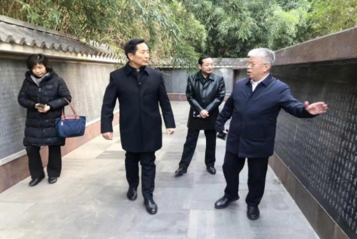 最准三肖
