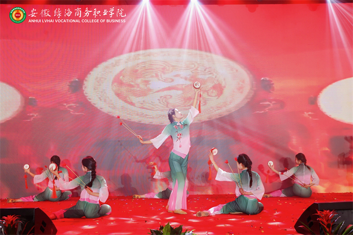 最准三肖