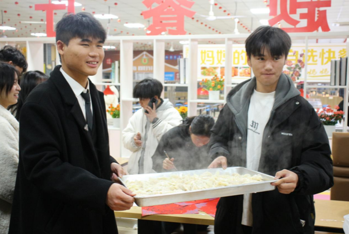 最准三肖